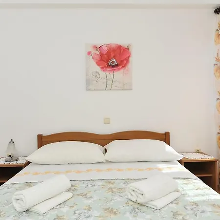 Baric בית הארחה 3*