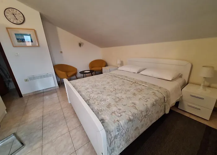 Baric Guest house 3*